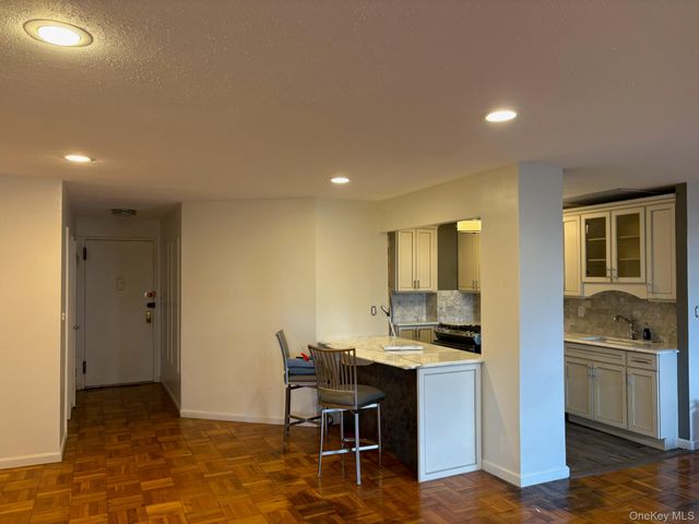750 Shore Road 1H, Long Beach, NY 11561