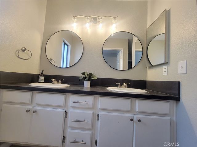 28973 Willow Creek, Highland, CA 92346