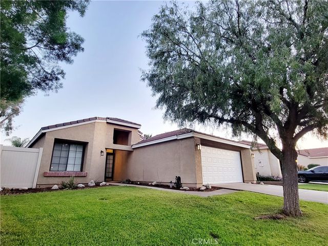 28973 Willow Creek, Highland, CA 92346