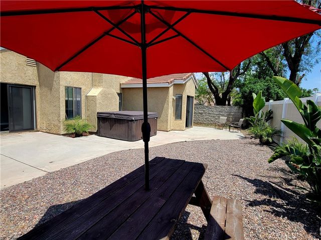 28973 Willow Creek, Highland, CA 92346