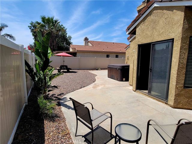 28973 Willow Creek, Highland, CA 92346