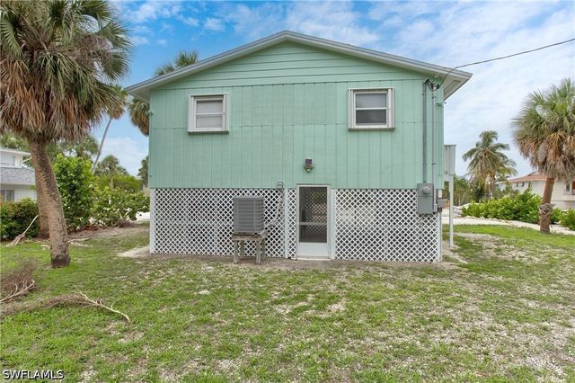 126 Andre Mar DR, Fort Myers Beach, FL 33931