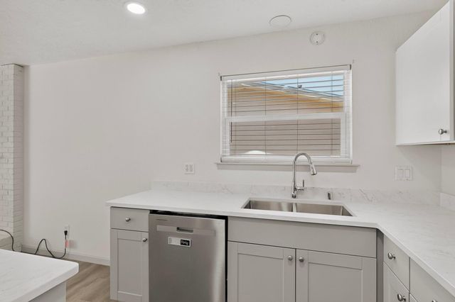 5320 Kettle Road NW, Albuquerque, NM 87120
