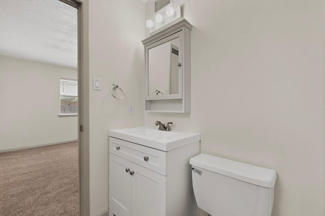 5320 Kettle Road NW, Albuquerque, NM 87120