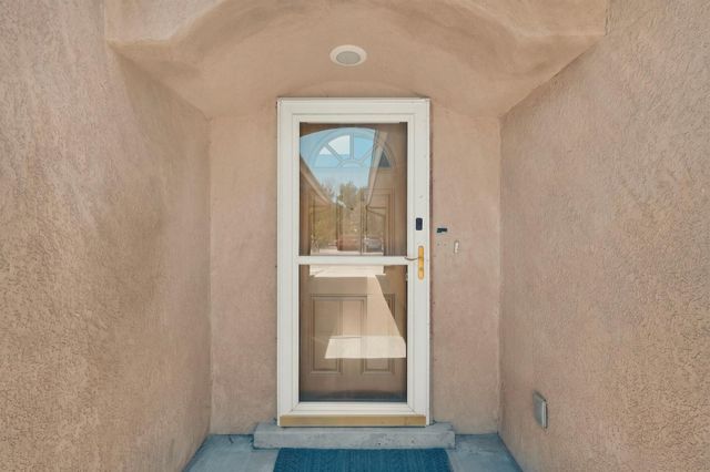 5320 Kettle Road NW, Albuquerque, NM 87120