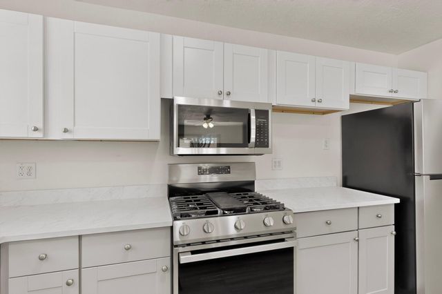5320 Kettle Road NW, Albuquerque, NM 87120