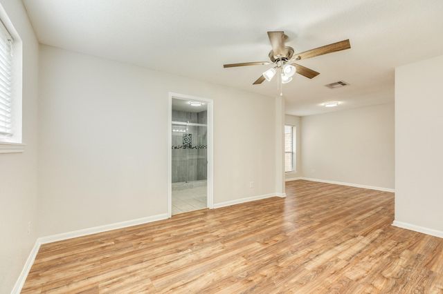 224 Banyan Street, Lake Jackson, TX 77566