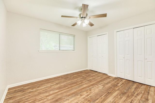 224 Banyan Street, Lake Jackson, TX 77566