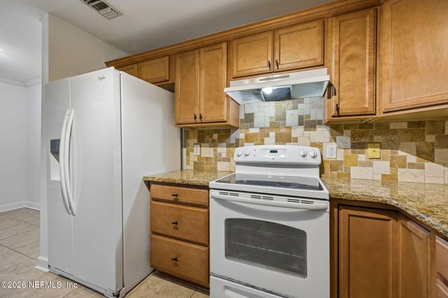 3591 KERNAN Boulevard S 403, Jacksonville, FL 32224