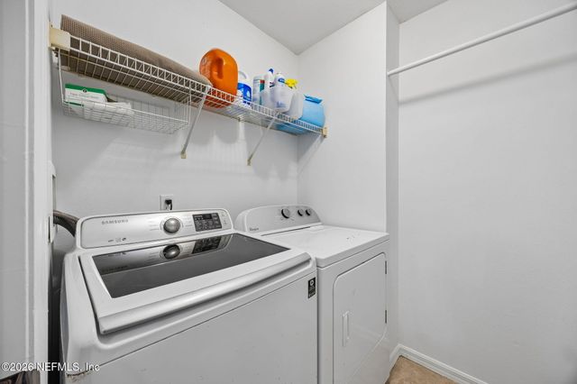 3591 KERNAN Boulevard S 403, Jacksonville, FL 32224