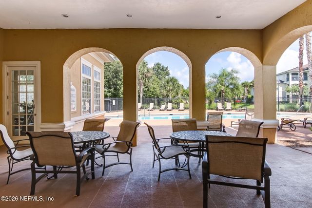 3591 KERNAN Boulevard S 403, Jacksonville, FL 32224