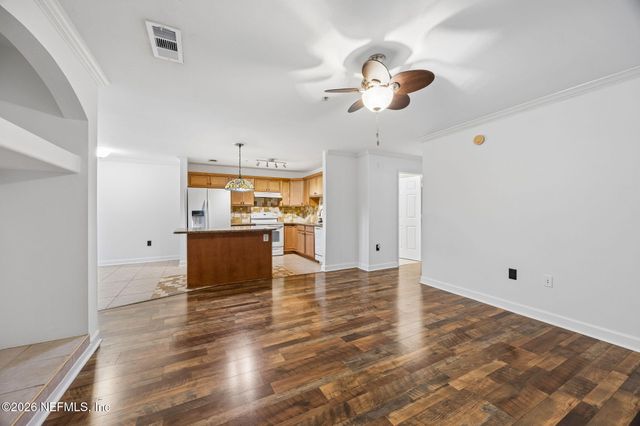 3591 KERNAN Boulevard S 403, Jacksonville, FL 32224