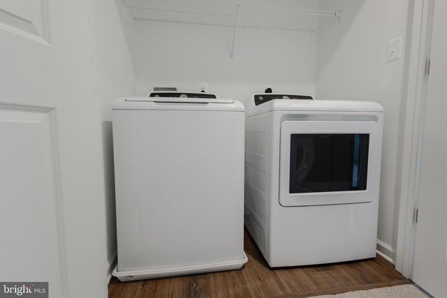 25 NYMPH RD, Inwood, WV 25428