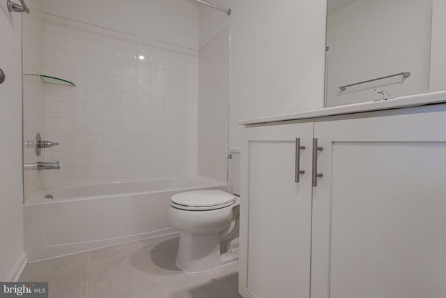 25 NYMPH RD, Inwood, WV 25428