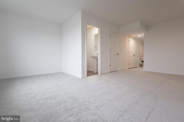 25 NYMPH RD, Inwood, WV 25428