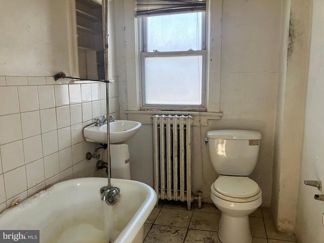 3505 24TH ST NE, Washington, DC 20018
