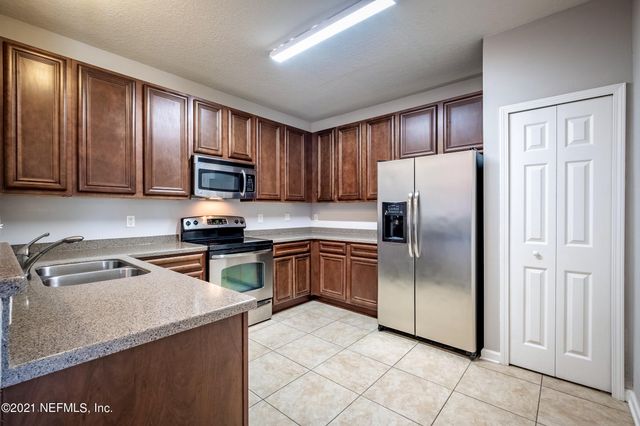 4920 KEY LIME Drive, 207, Jacksonville, FL 32256