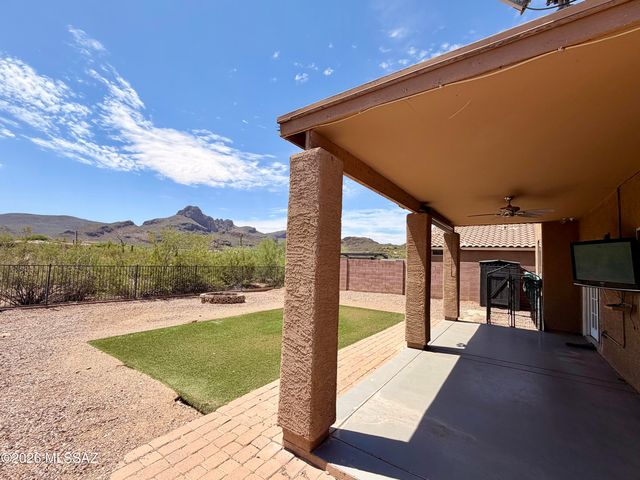8025 W Sunfire Drive, Tucson, AZ 85743