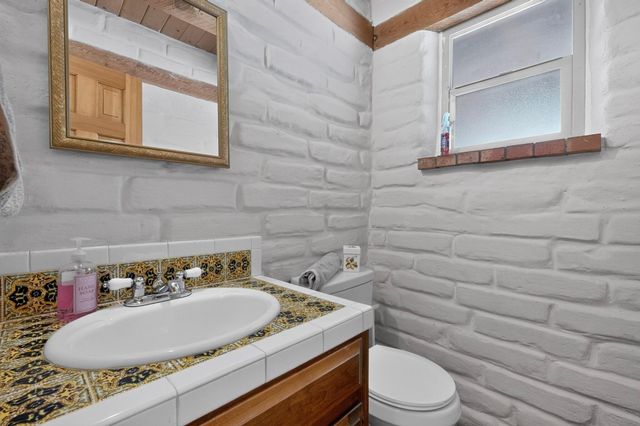 9705 Rio Grande Boulevard NW, Albuquerque, NM 87114
