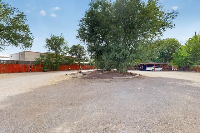 9705 Rio Grande Boulevard NW, Albuquerque, NM 87114