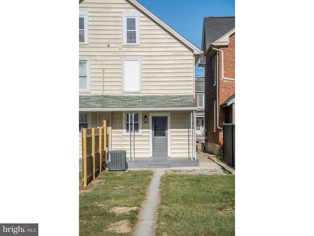 602 W MAIN STREET, Waynesboro, PA 17268