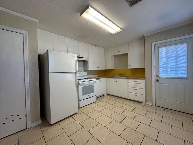 110 E Dale Street, Norman, OK 73069