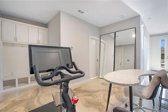 2214 Rook Drive, Dallas, TX 75211