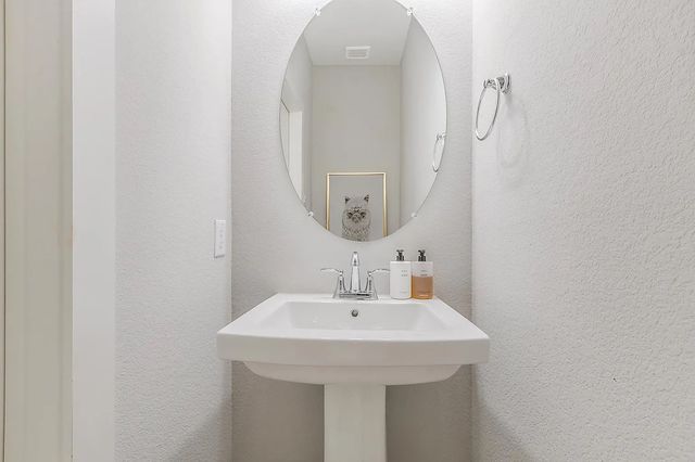 2214 Rook Drive, Dallas, TX 75211