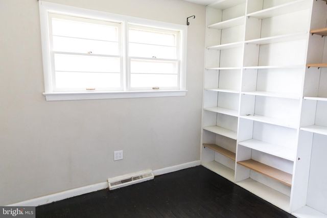 16827 HAMPTON RD, Williamsport, MD 21795