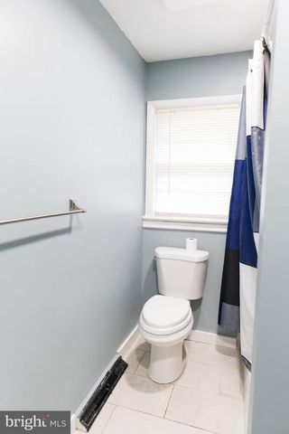 16827 HAMPTON RD, Williamsport, MD 21795