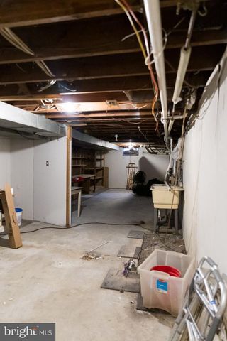 16827 HAMPTON RD, Williamsport, MD 21795