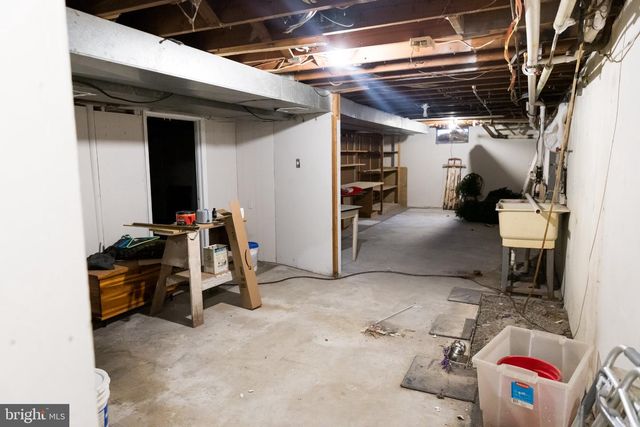 16827 HAMPTON RD, Williamsport, MD 21795