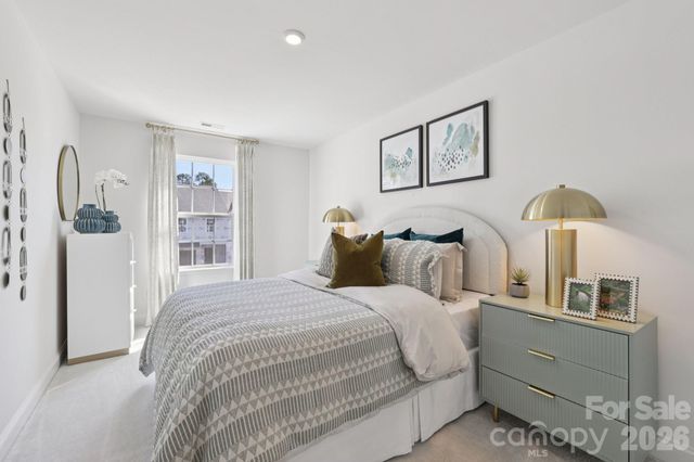7611 Ethora Way, Charlotte, NC 28216