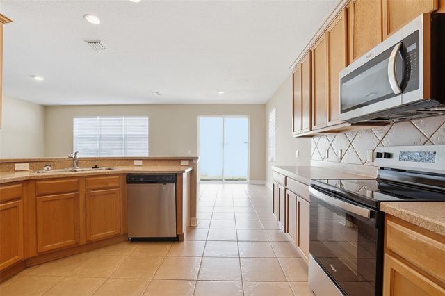 11125 RUNNING PINE DRIVE, Riverview, FL 33569