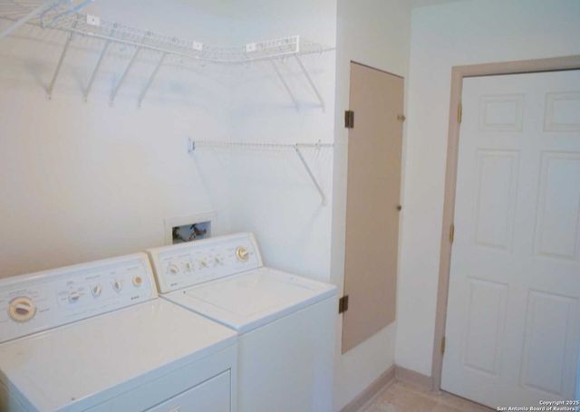 5522 Newcome Dr, San Antonio, TX 78240