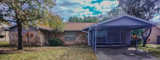 5522 Newcome Dr, San Antonio, TX 78240