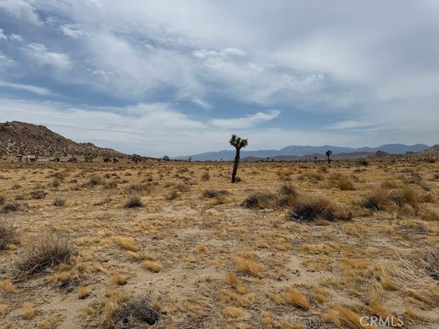 150 E Avenue L, Lancaster, CA 93535