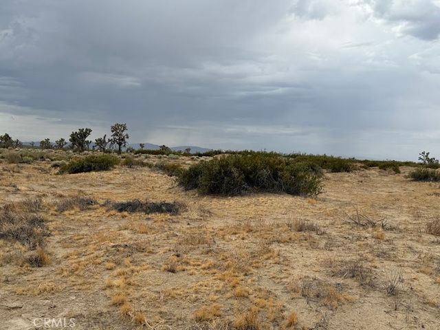 150 E Avenue L, Lancaster, CA 93535