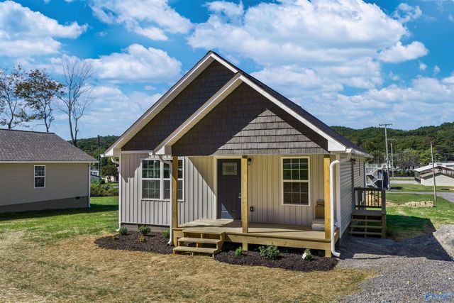 1412 Godfrey Avenue NE, Fort Payne, AL 35967