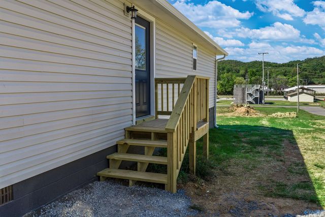 1412 Godfrey Avenue NE, Fort Payne, AL 35967