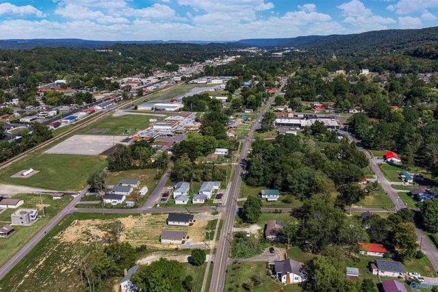 1412 Godfrey Avenue NE, Fort Payne, AL 35967