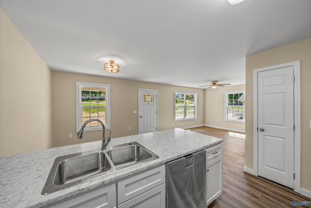 1412 Godfrey Avenue NE, Fort Payne, AL 35967