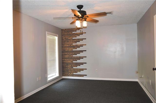 128 SPRING CREEK Drive, Pineville, LA 71360