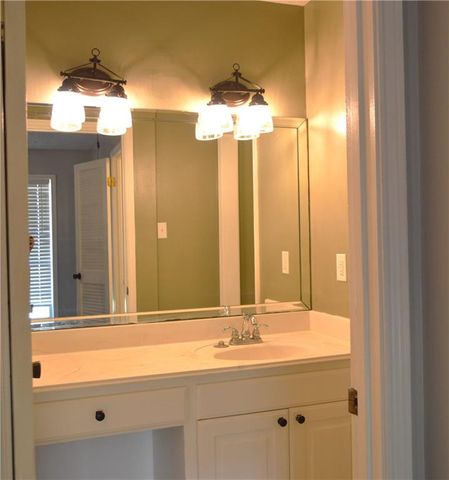 128 SPRING CREEK Drive, Pineville, LA 71360