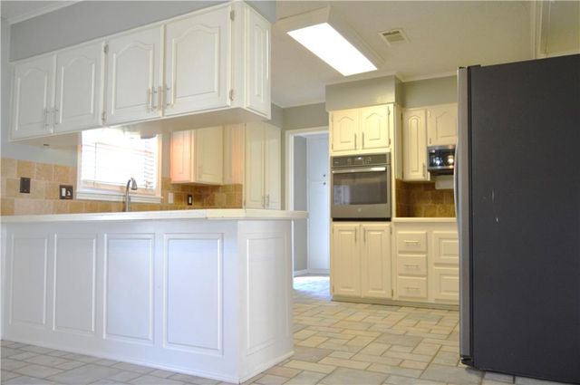 128 SPRING CREEK Drive, Pineville, LA 71360