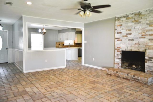 128 SPRING CREEK Drive, Pineville, LA 71360