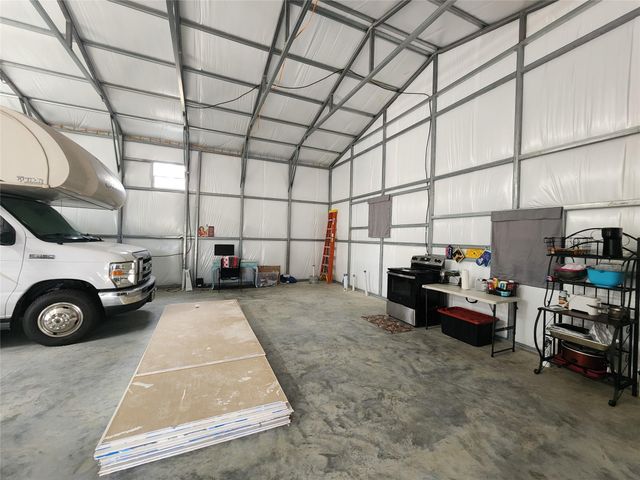 120 Canary Street, Point Blank, TX 77364