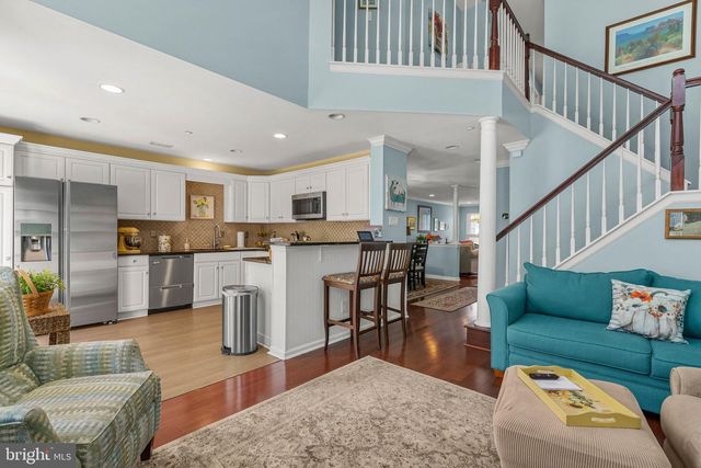 217 LOOKOUT PL, Wayne, PA 19087