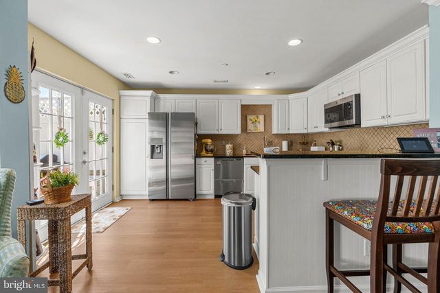 217 LOOKOUT PL, Wayne, PA 19087