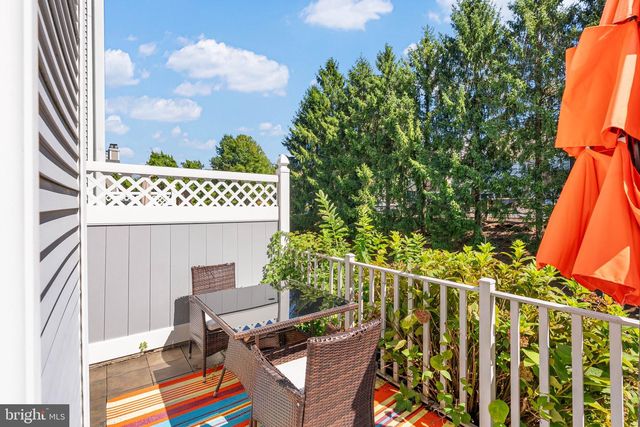 217 LOOKOUT PL, Wayne, PA 19087